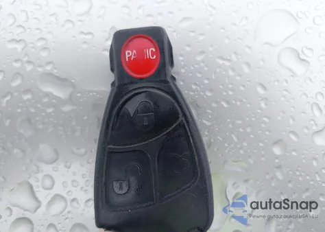 2001 Mercedes-Benz C 320 from USA, damaged, VIN WDBRF64J51F012587